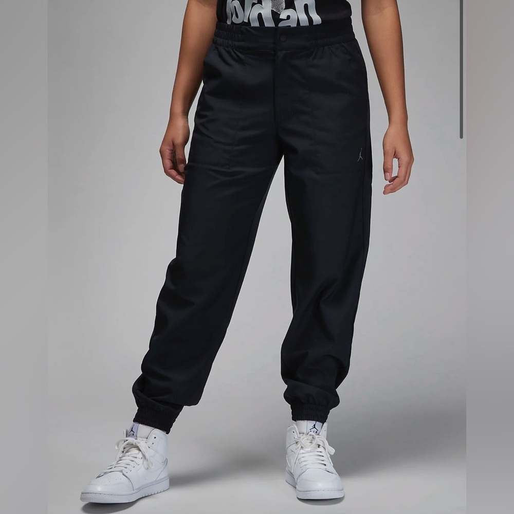 Jordan Woman’s Woven Pants